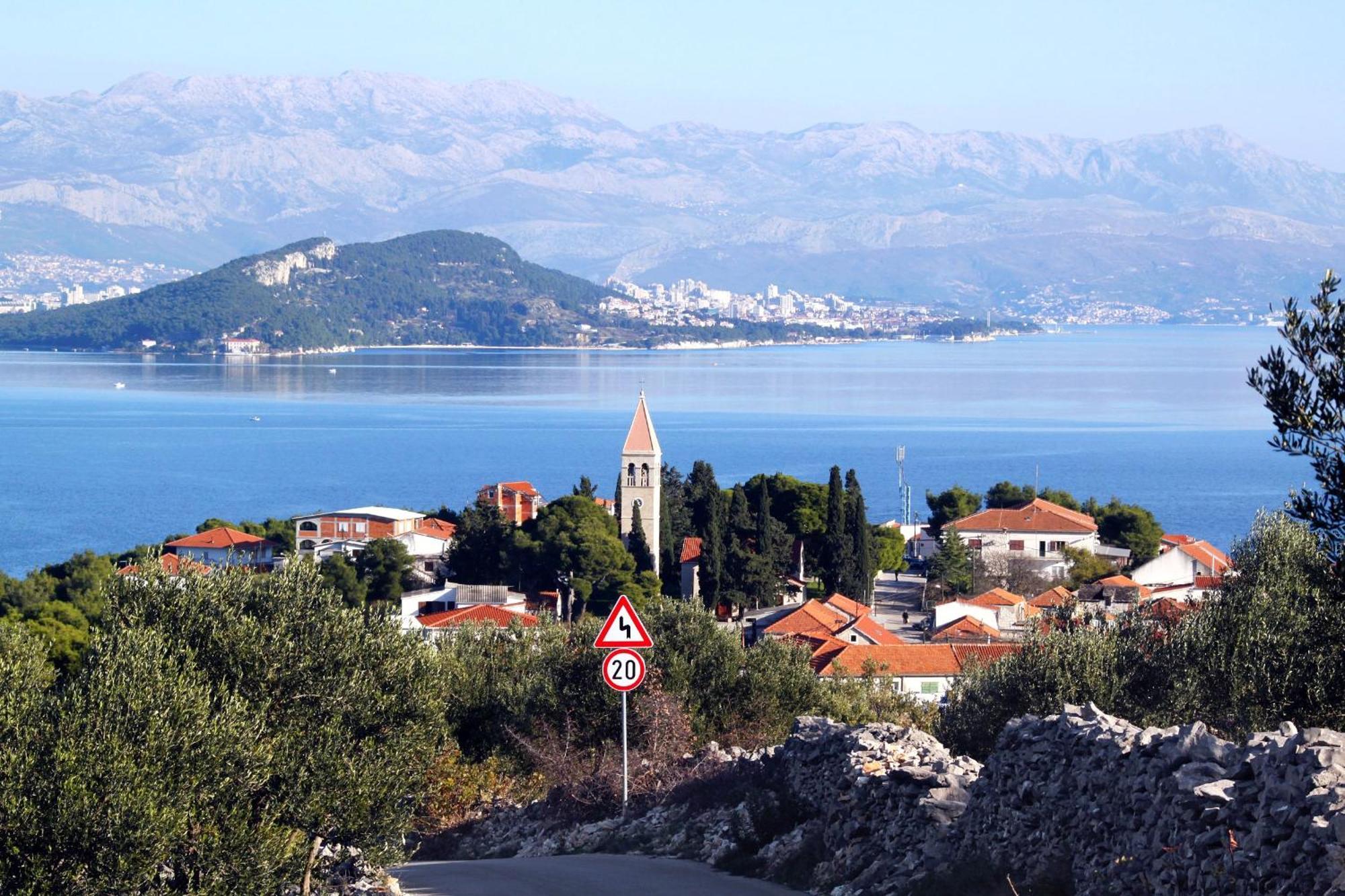 Apartments By The Sea Slatine, Ciovo - 12176 מראה חיצוני תמונה