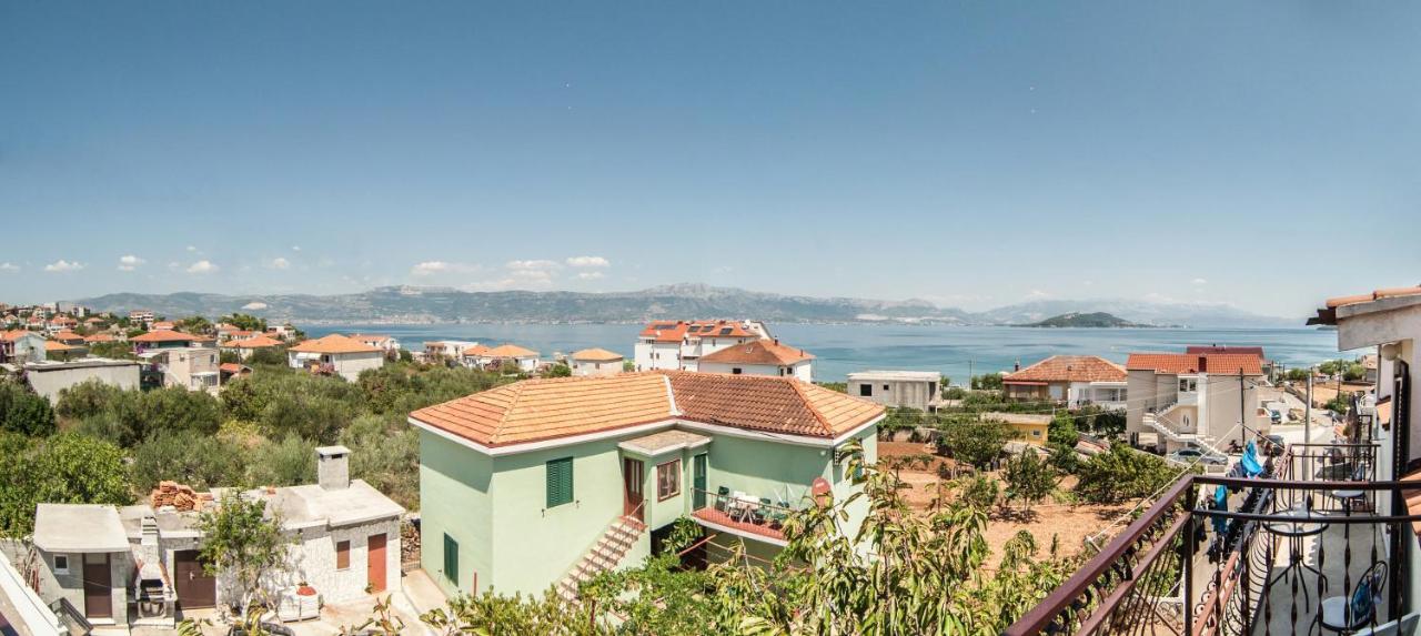 Apartments By The Sea Slatine, Ciovo - 12176 מראה חיצוני תמונה